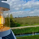 Muggelhuus Loft Mit Elbdeichblick Im Alten Land Und Mit Wallbox * Hollern-Twielenfleth