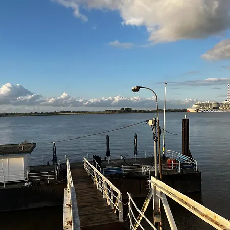 Muggelhuus Loft Mit Elbdeichblick Im Alten Land Und Mit Wallbox